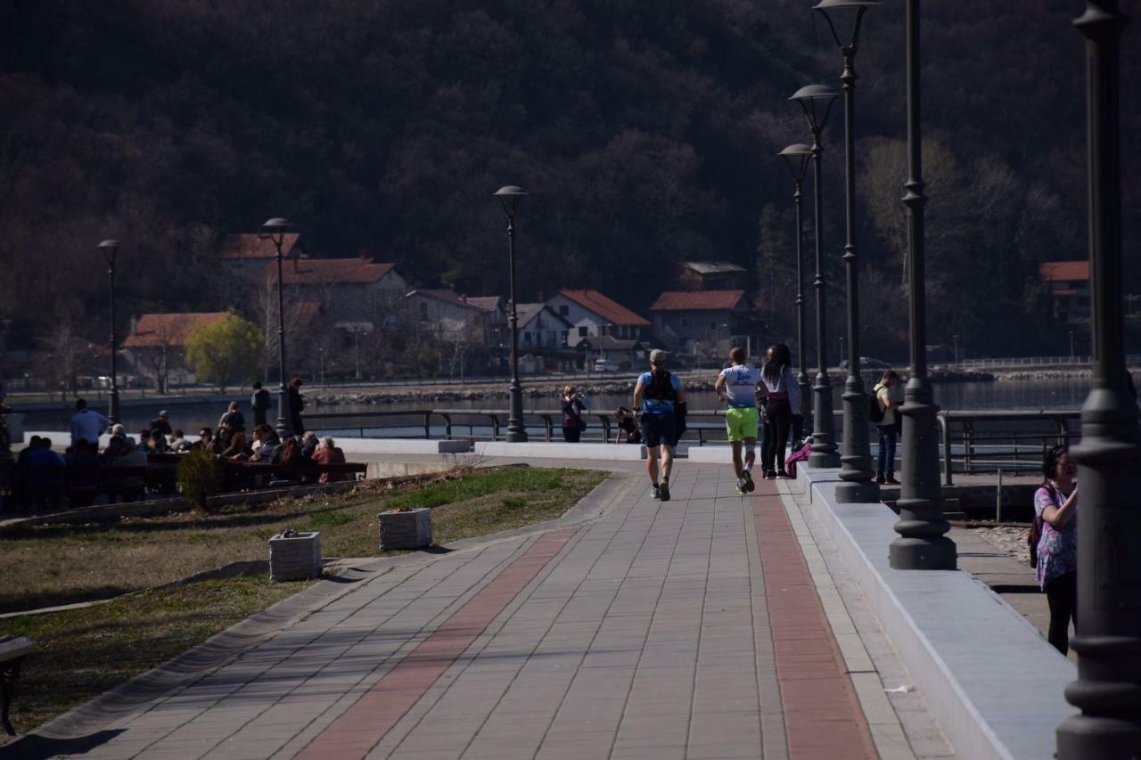 Apartments Barocco Golubac Bagian luar foto