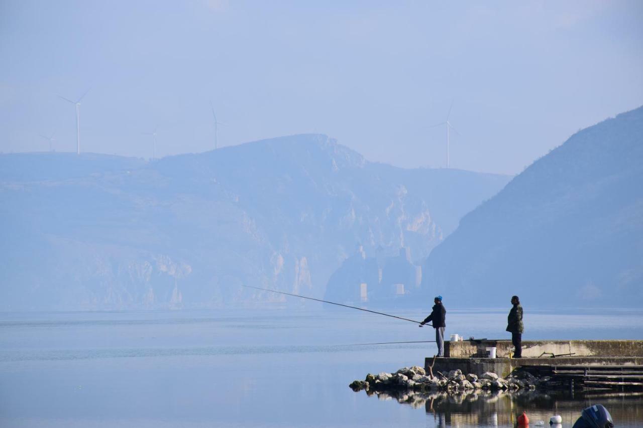 Apartments Barocco Golubac Bagian luar foto